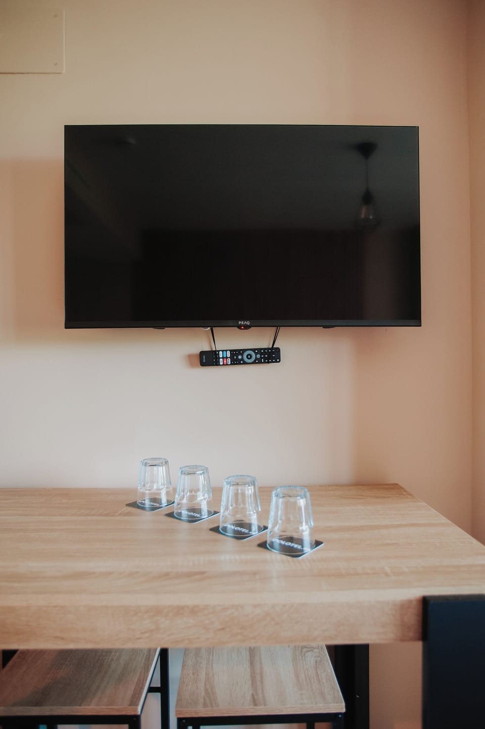 Deluxe Twin Room, City View | Desk, laptop workspace, free WiFi