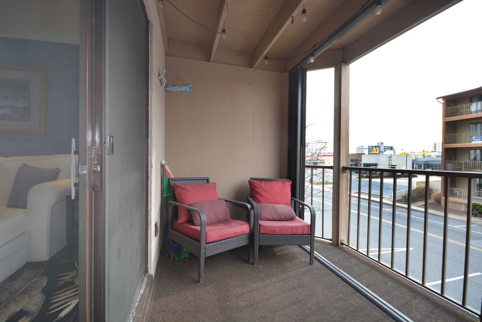 BALCONY-VIEW