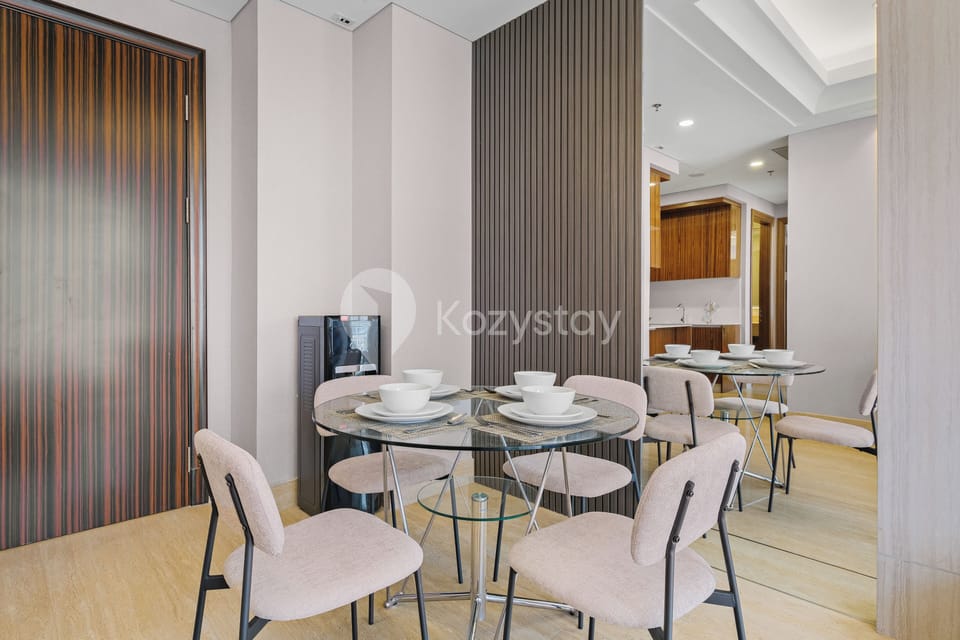 Apartment, 2 Bedrooms, City View | Dining room