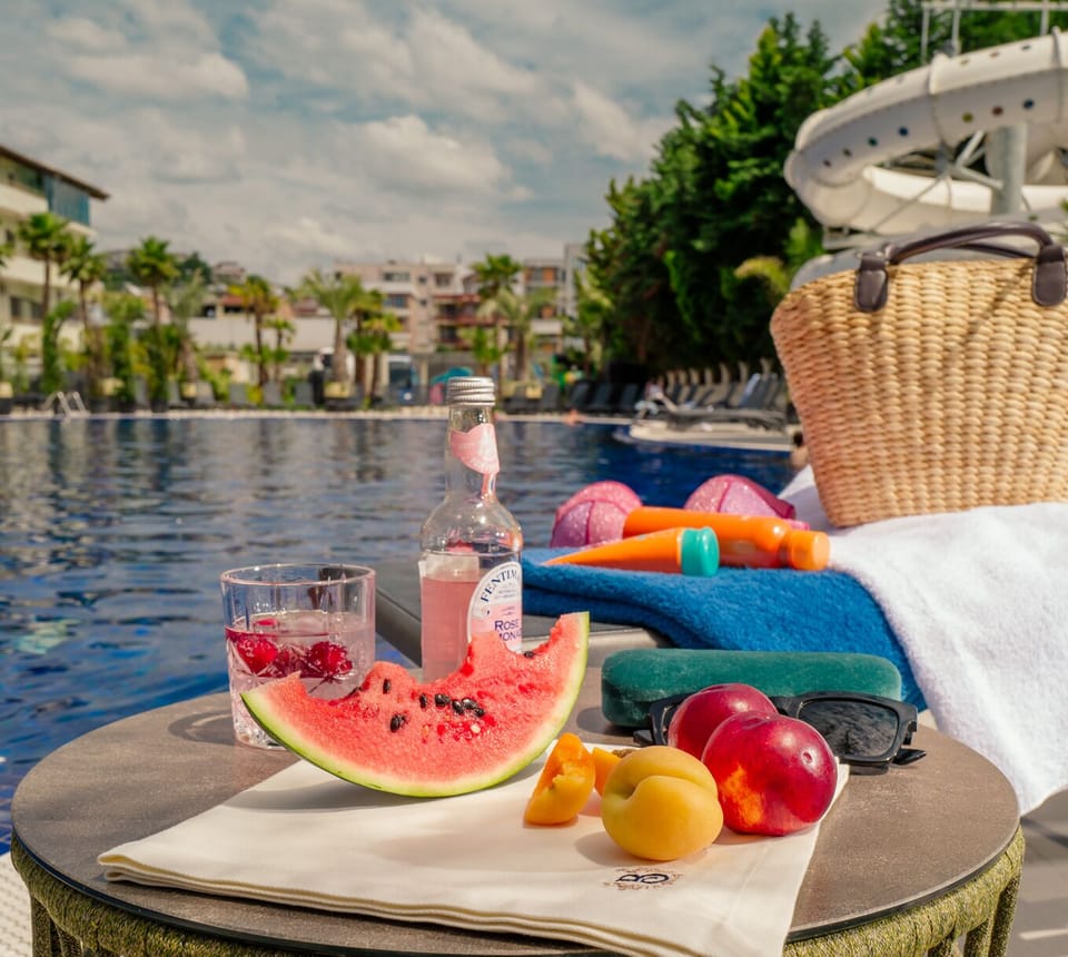 Seasonal outdoor pool, pool umbrellas