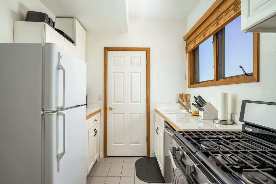 The downstairs kitchenette.