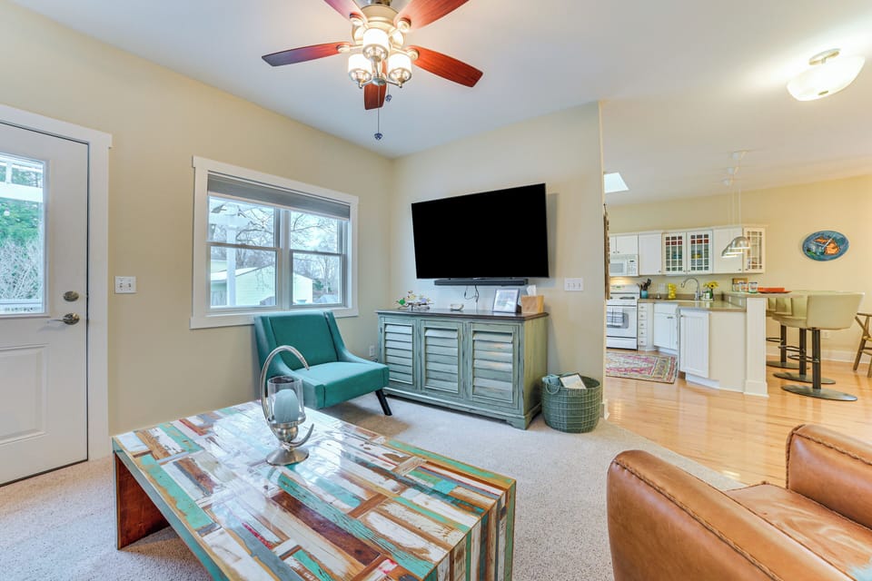 House (2 Bedrooms) | Interior