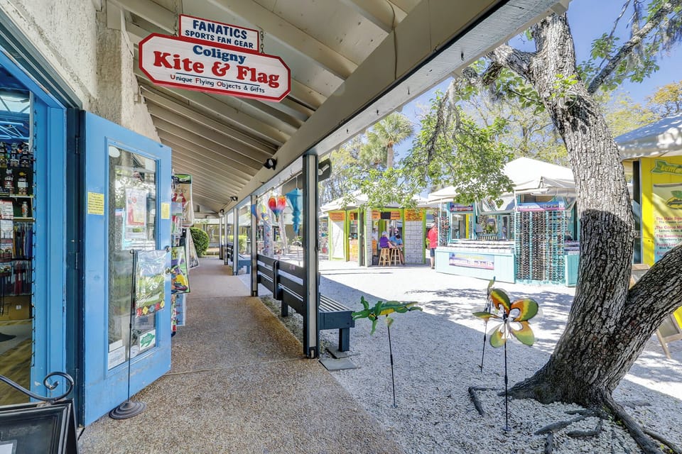 Coligny Plaza | Hilton Head’s premier plaza to shop & dine - Coligny Plaza | Hilton Head’s premier plaza to shop & dine