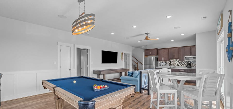 Surf or Sound Realty - 1225 - Similar To - Game Room -1 - Label