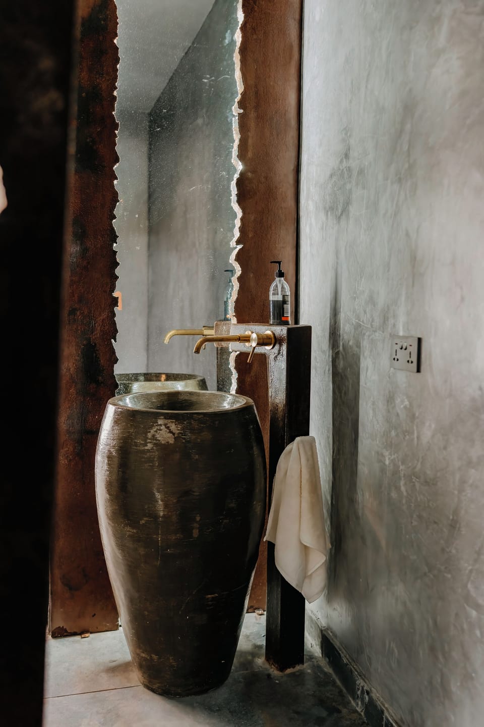 Luxury Villa, Housekeeping | Bathroom | Shower, bidet, towels, soap