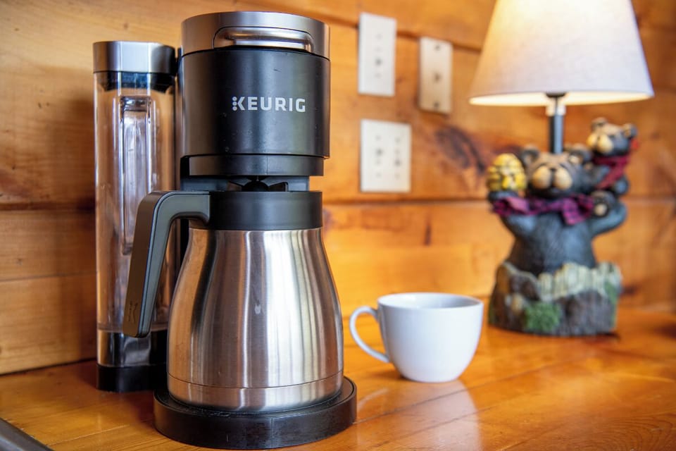 Mountain Memories 2's fully-equipped kitchen
