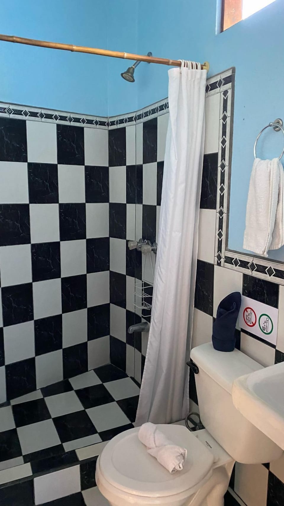 Basic Double Room, Sea View | Bathroom