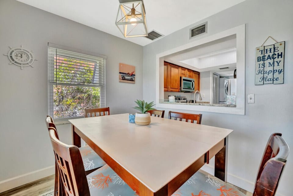 Spacious dining setup