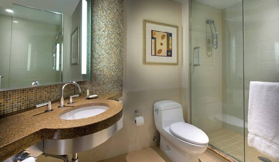 Shower, towels