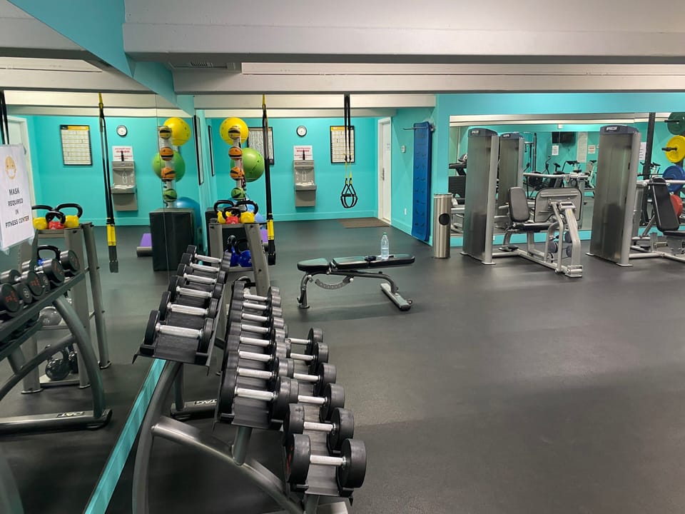 The well-equipped facility offers a diverse selection of top-of-the-line fitness equipment designed to help you maintain your wellness aspirations while visiting with us. Open 6am to 10pm