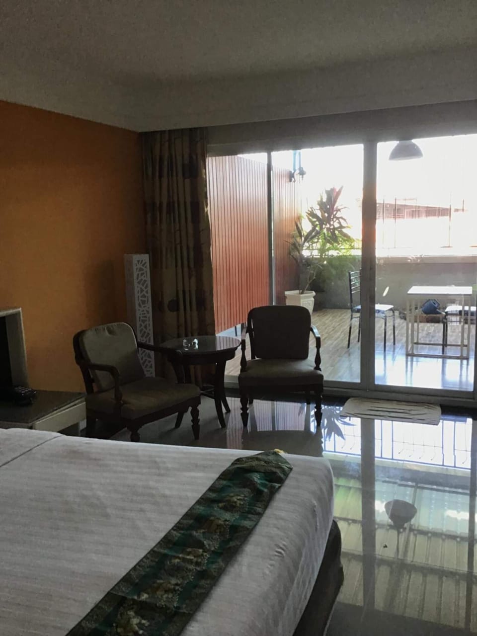In-room safe, desk, free WiFi