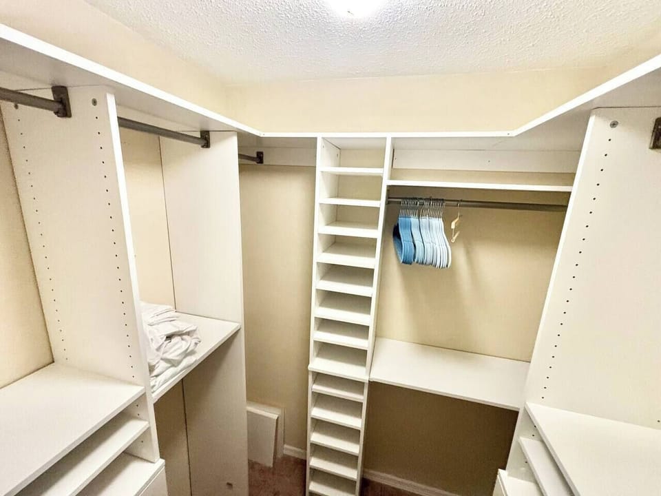 b7685b05-5e1c-4bad-8e42-d906019852ed