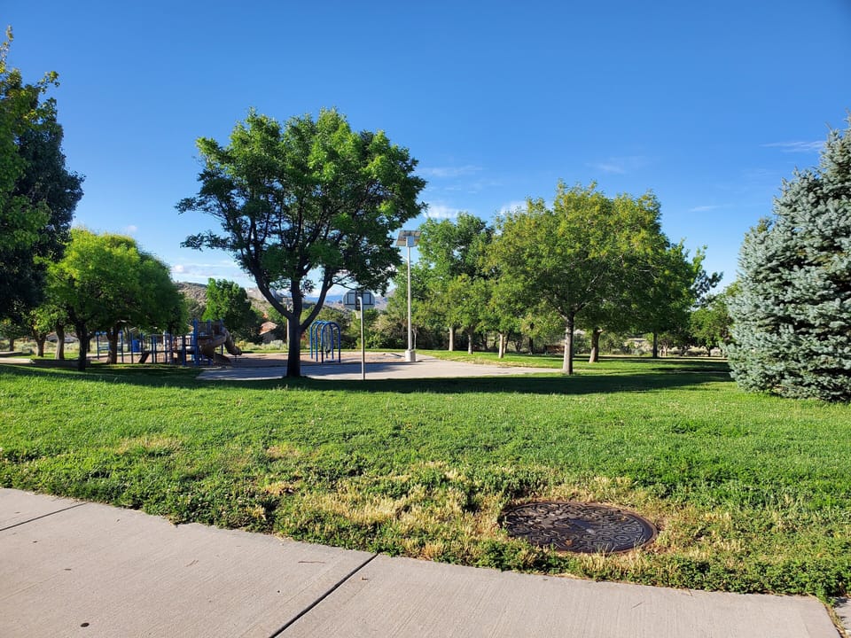 Embudo Hills Park basketball court