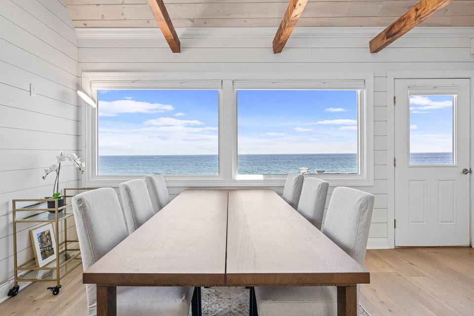 Kitchen table