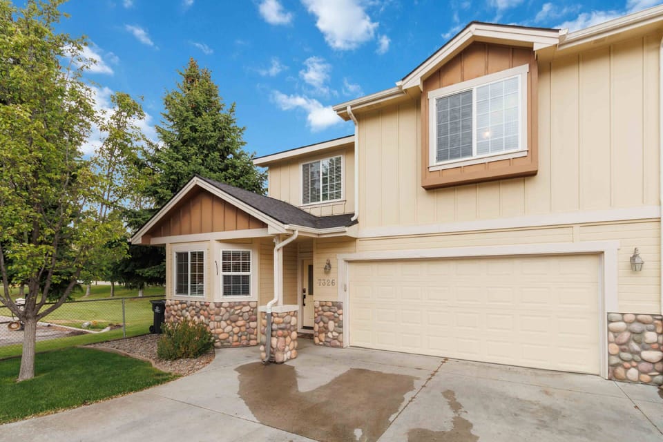 Let the flowers bloom, the kids giggle, and your memories grow - Welcome to BloomHaus