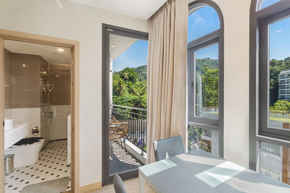 Standard Apartment, Balcony, Courtyard View | Bathroom