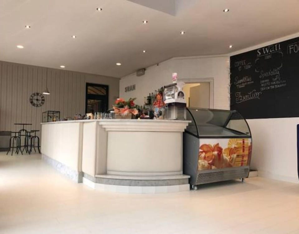 Entrance / Reception