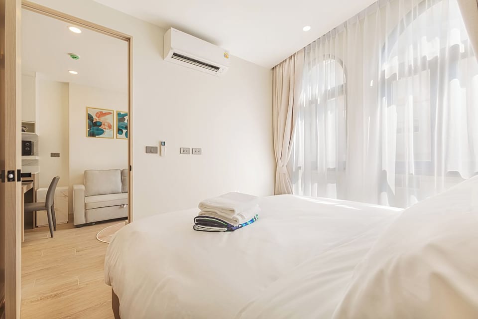 Standard Apartment, Balcony, Courtyard View | 1 bedroom, in-room safe, free WiFi