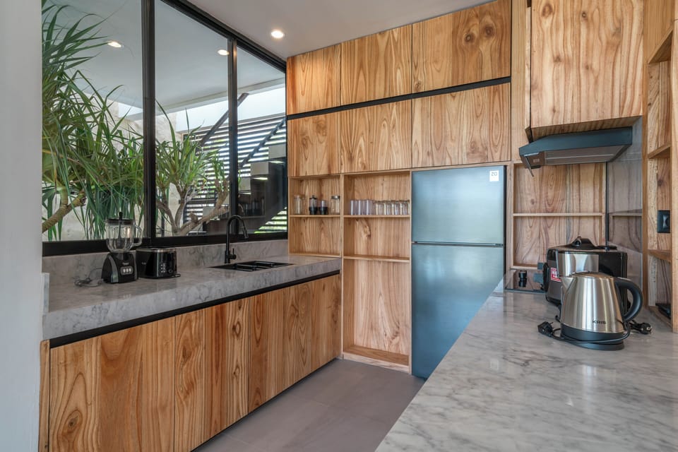 Luxury Villa, Pool View | Private kitchen | Electric kettle