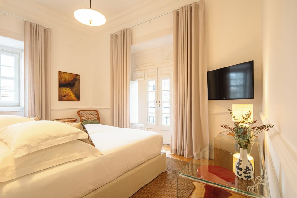Superior Double or Twin Room | Minibar, in-room safe, desk, iron/ironing board