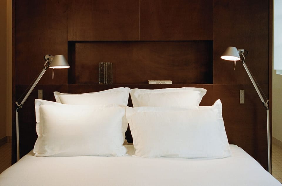 Deluxe Room | Premium bedding, individually furnished, blackout drapes, soundproofing