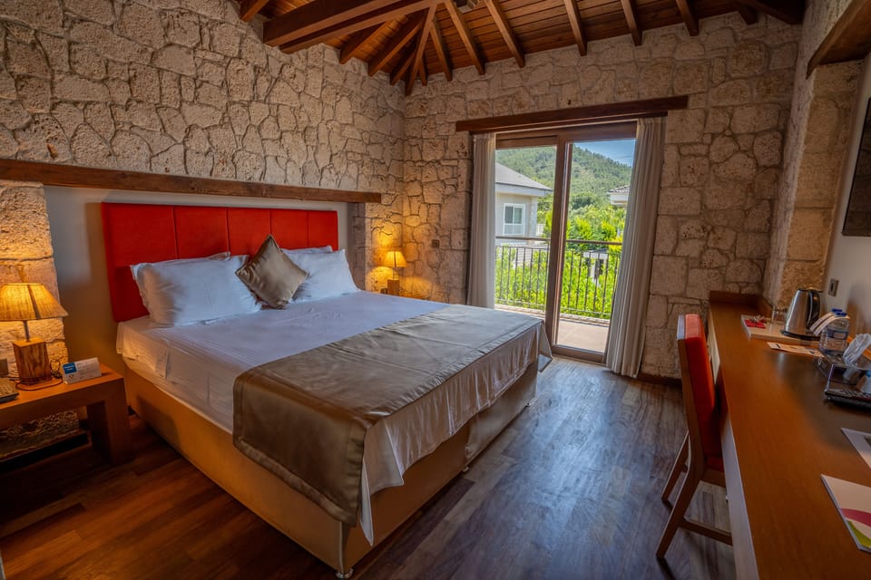 Stone Double Room | Minibar, in-room safe, desk, soundproofing