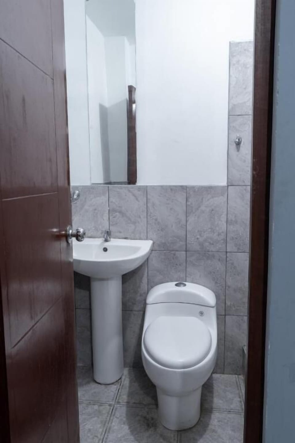 Shower, free toiletries, towels, soap