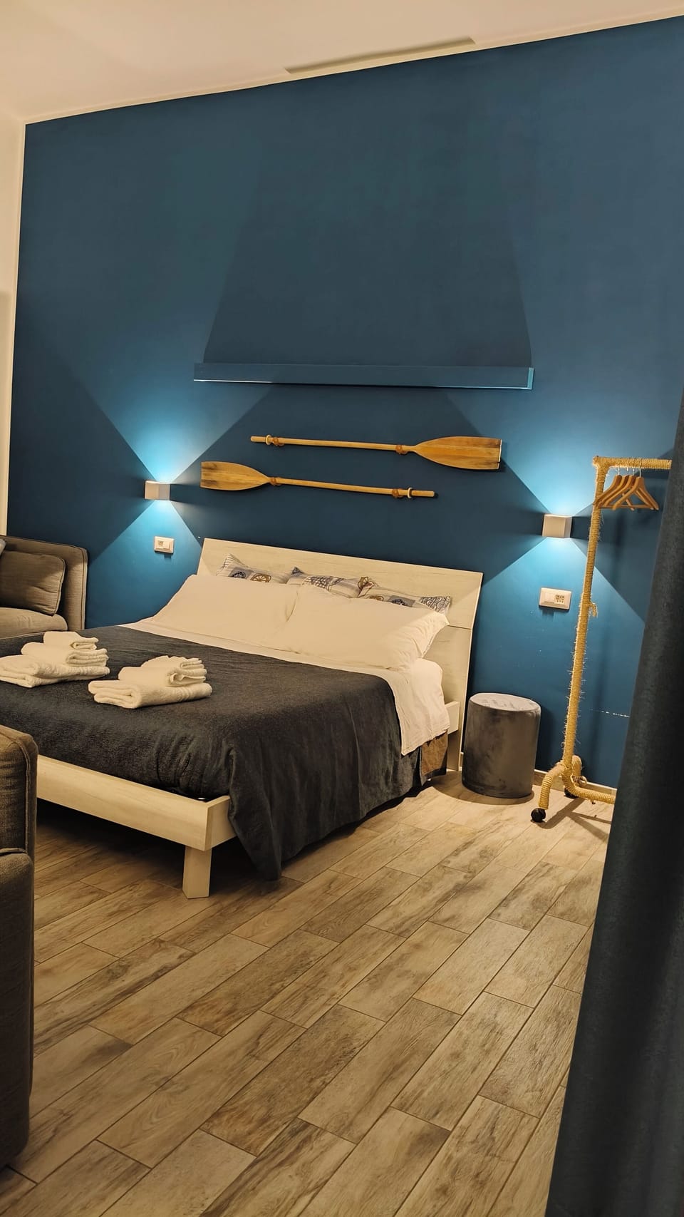 Studio, Patio | Laptop workspace, iron/ironing board, free WiFi, bed sheets