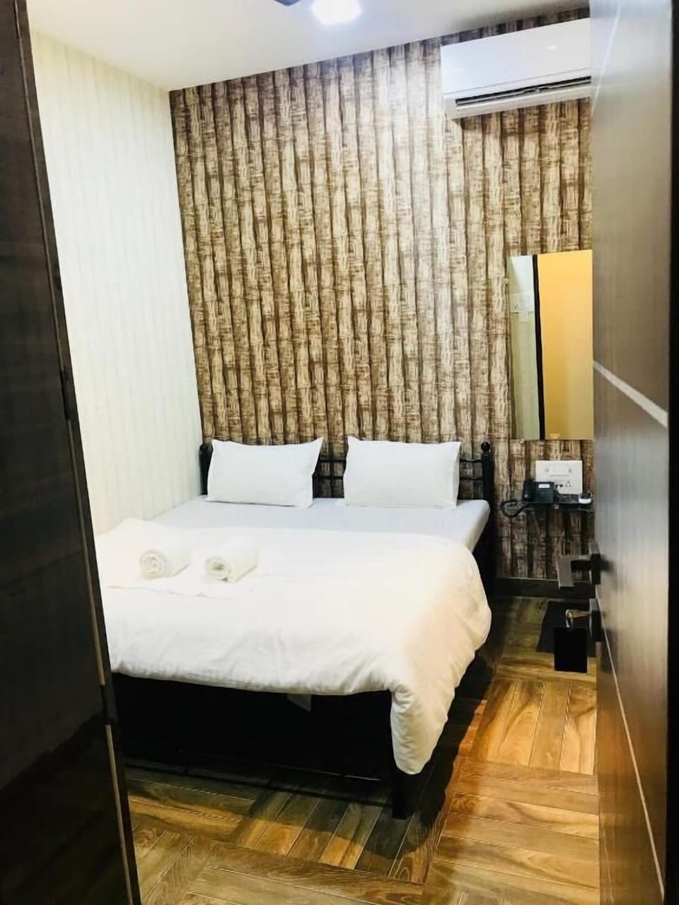 Deluxe Double Room | Free WiFi