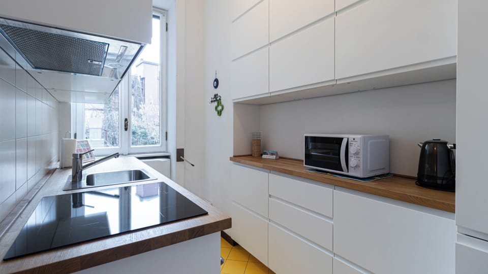Apartment (1 Bedroom) | Interior