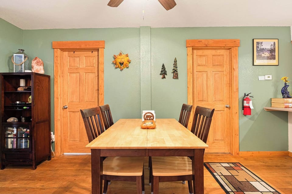 Condo, Multiple Beds, Balcony, Mountain View (Sierra Pines Retreat) | Dining