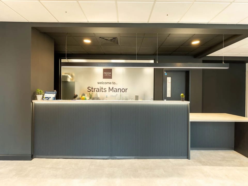 Concierge desk