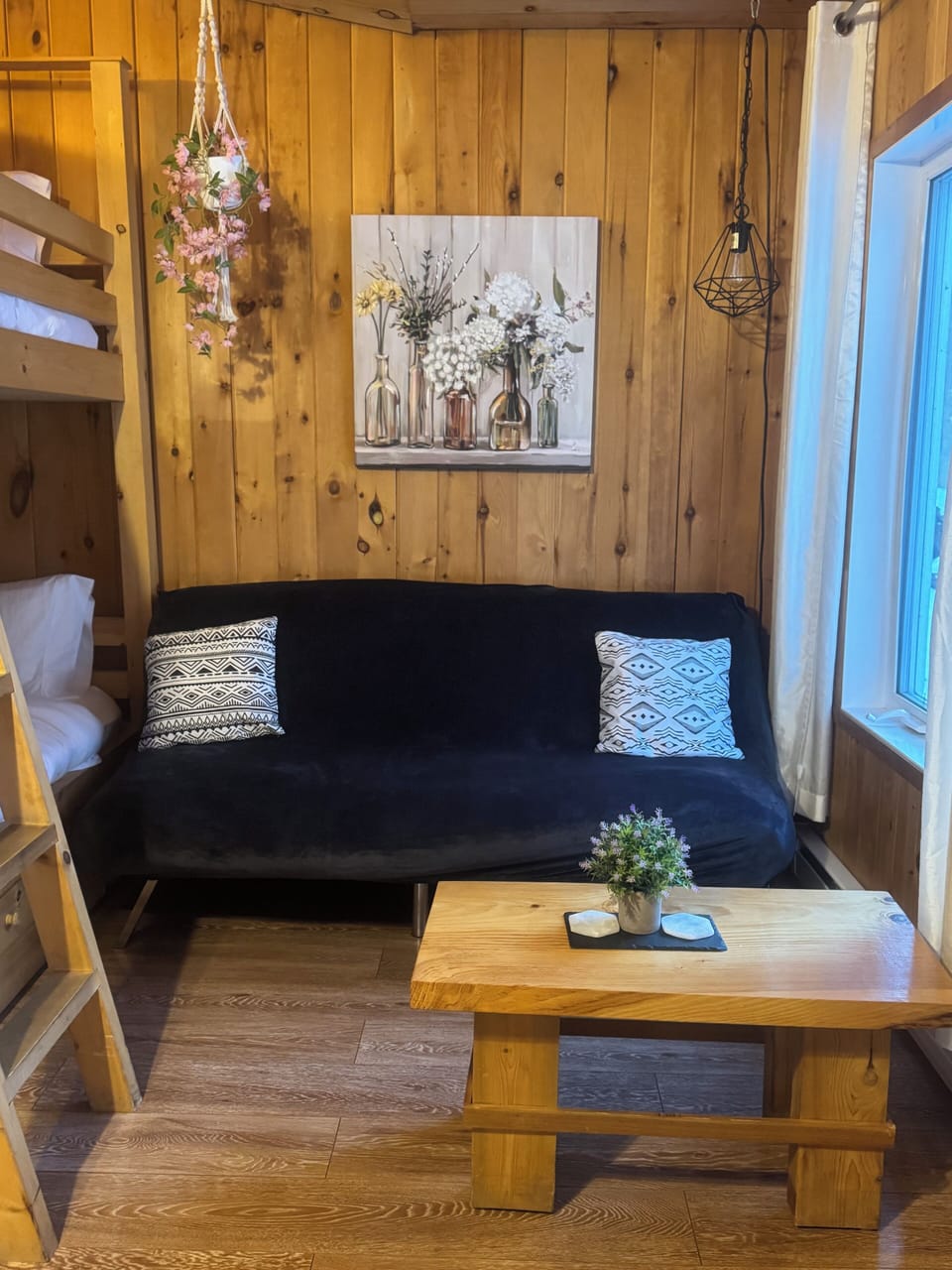 Standard Chalet | Living area