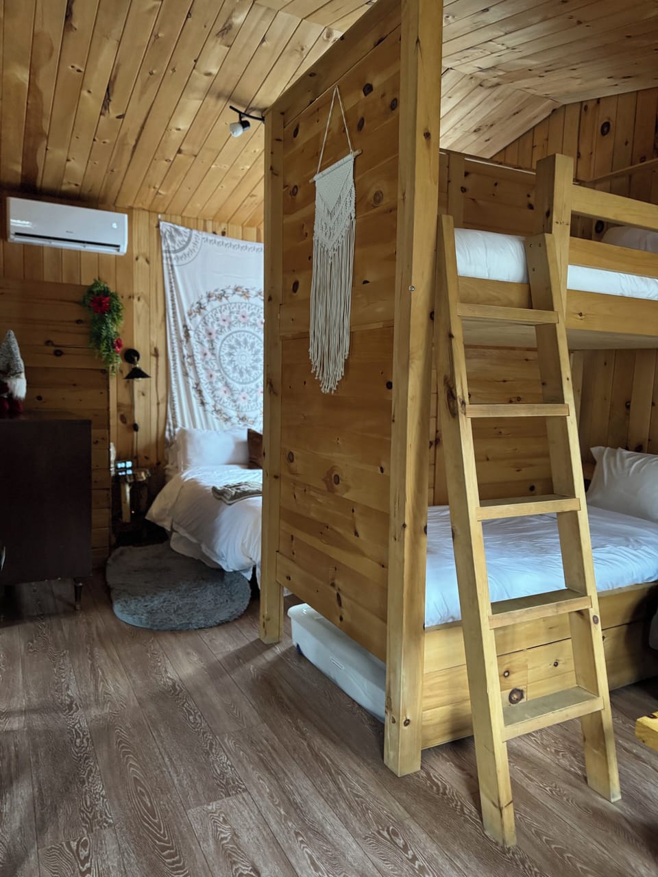 Standard Chalet | Living area