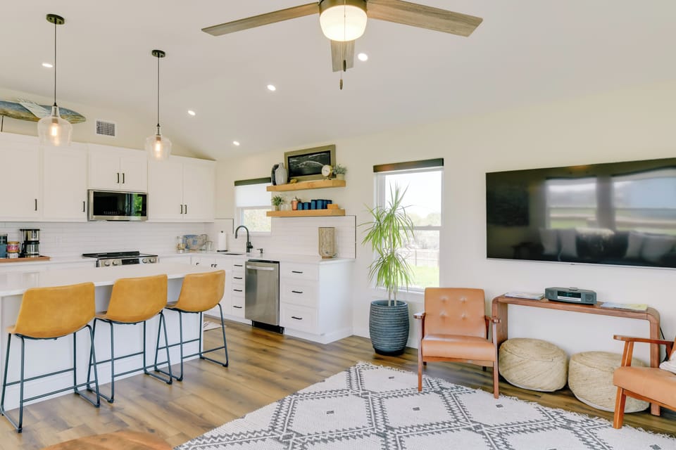 House (2 Bedrooms) | Interior