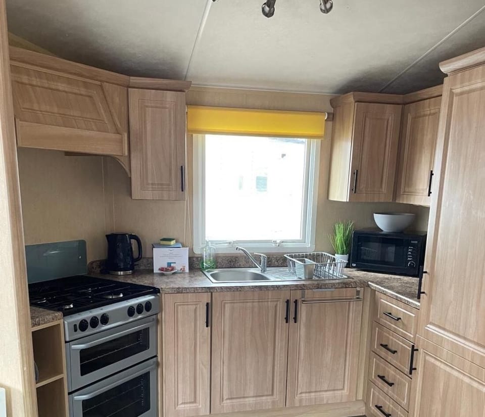 House, 3 Bedrooms, Patio, Garden View | Interior
