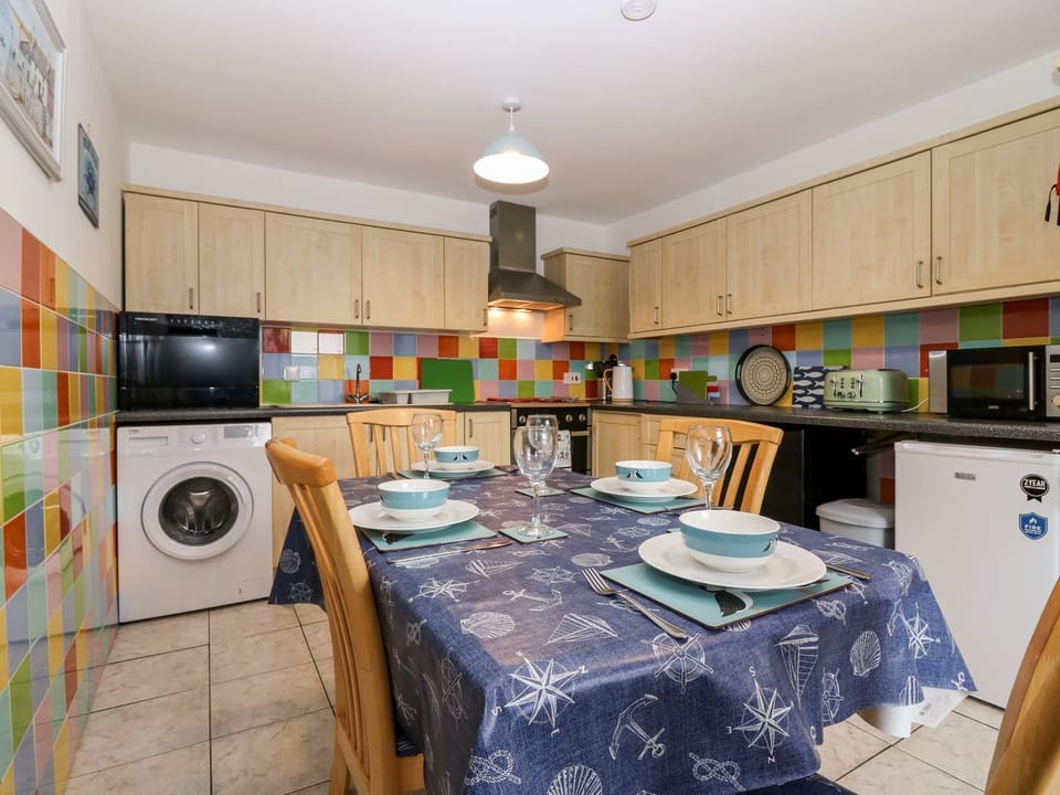 Fridge, microwave, dishwasher, toaster