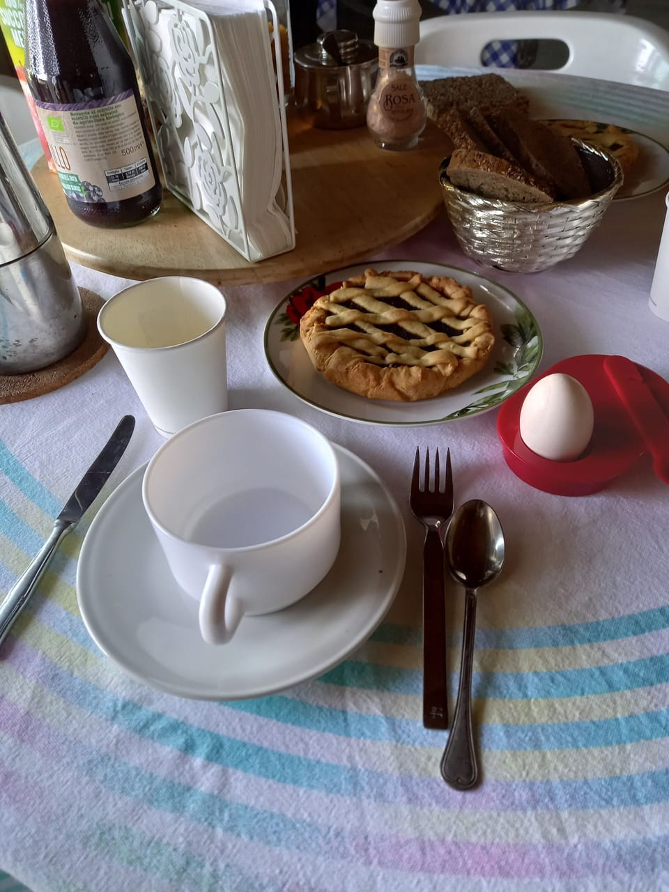 Daily local cuisine breakfast for a fee