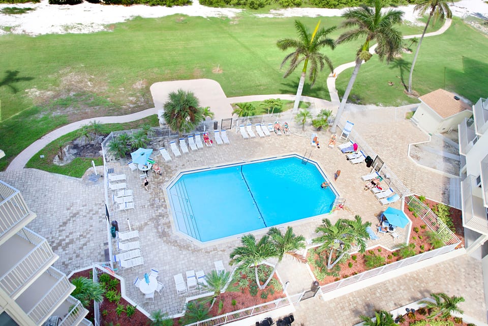 Community pool