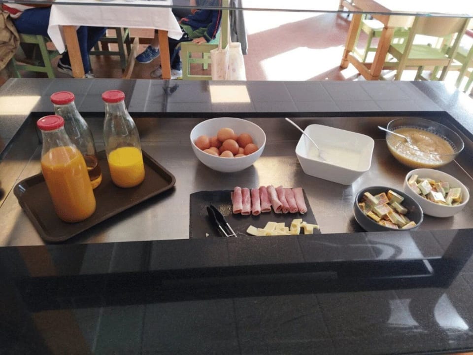 Breakfast meal