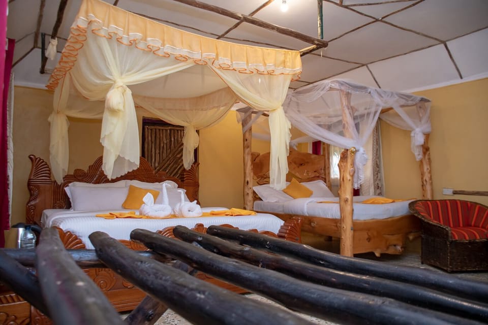 Double or Twin Room, Patio, River View | Premium bedding, Select Comfort beds, individually decorated