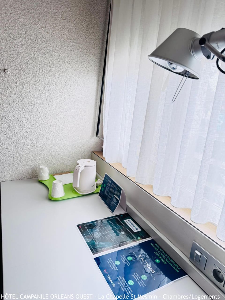 Desk, blackout drapes, free WiFi, bed sheets