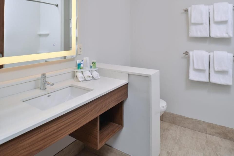Free toiletries, hair dryer, towels