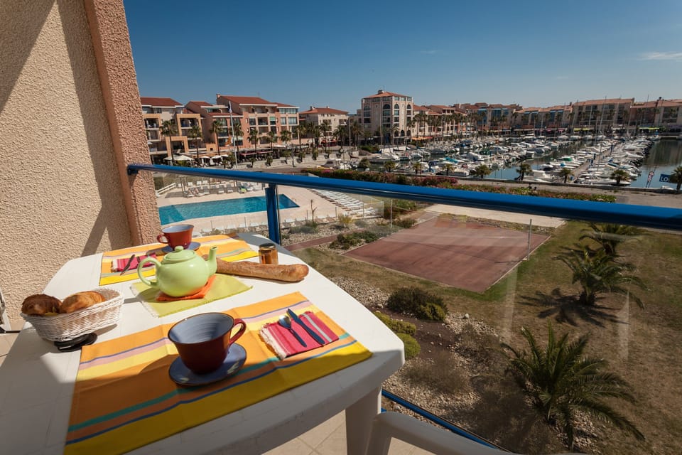 Sit out and enjoy your favourite wine on the balcony/terrace (Note: views may vary).
