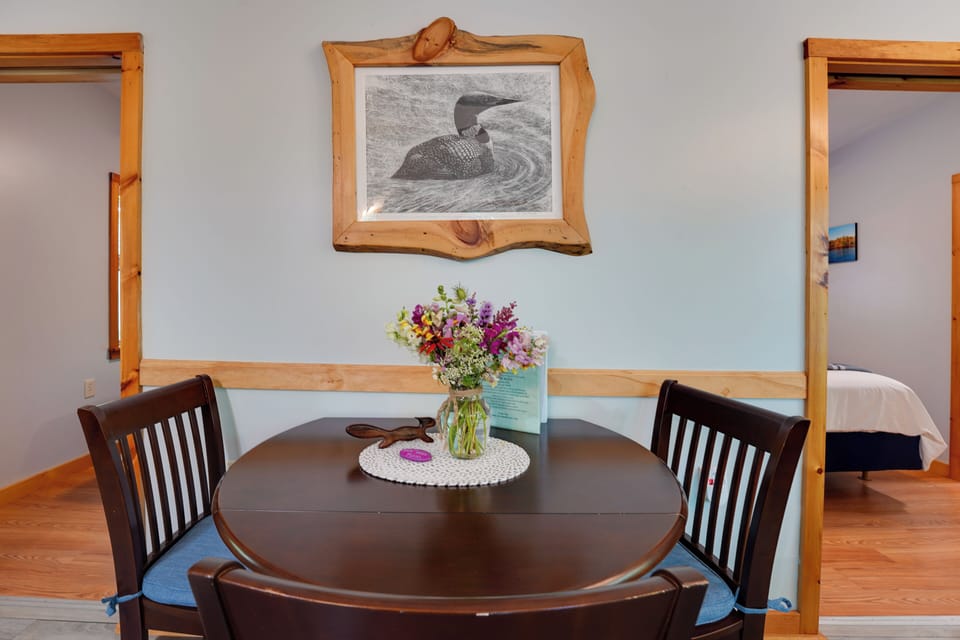 Dining Area | Dishware/Flatware Provided