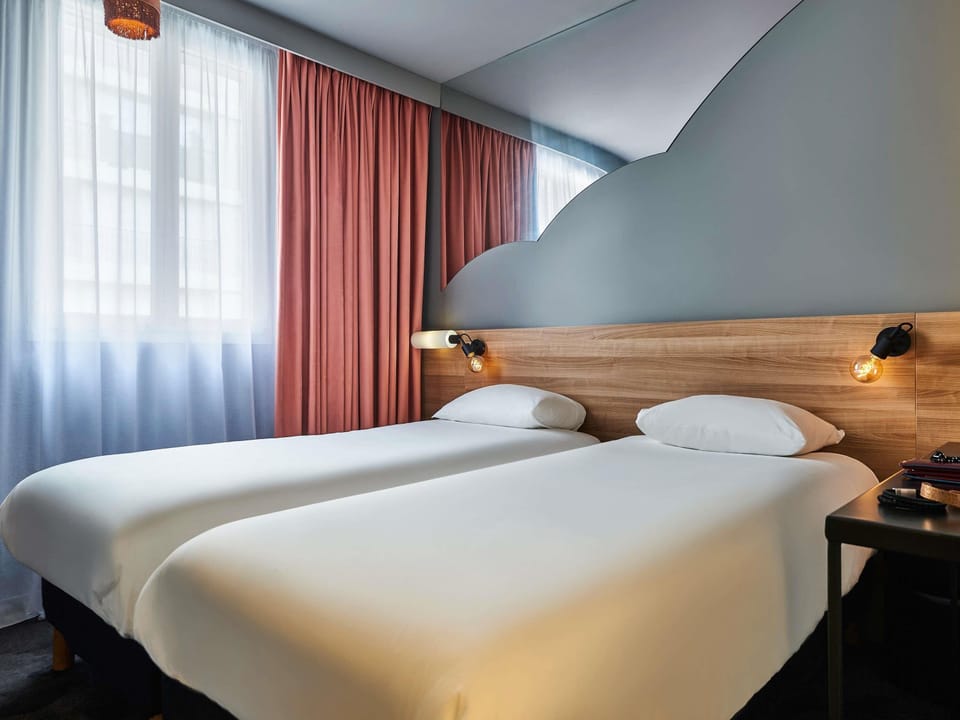 Standard Room, 2 Twin Beds | Premium bedding, pillowtop beds, laptop workspace, blackout drapes