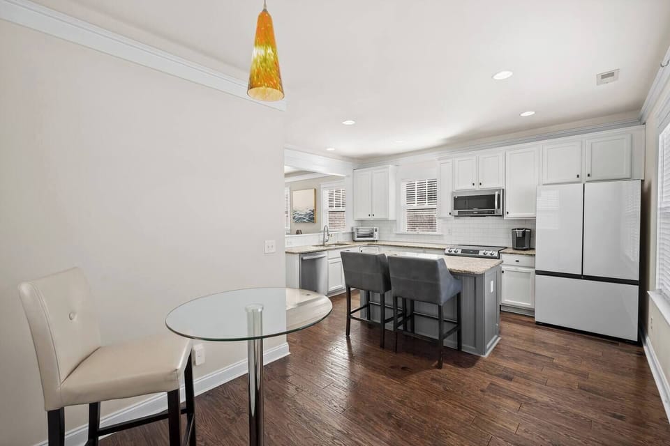 Kitchen & Dining Space #2