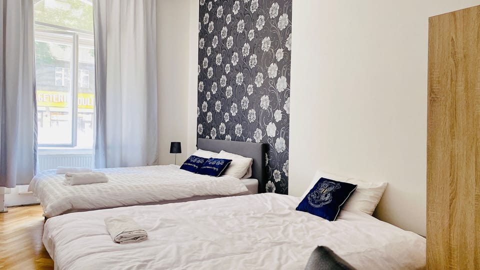 Apartment | 3 bedrooms, free WiFi, bed sheets