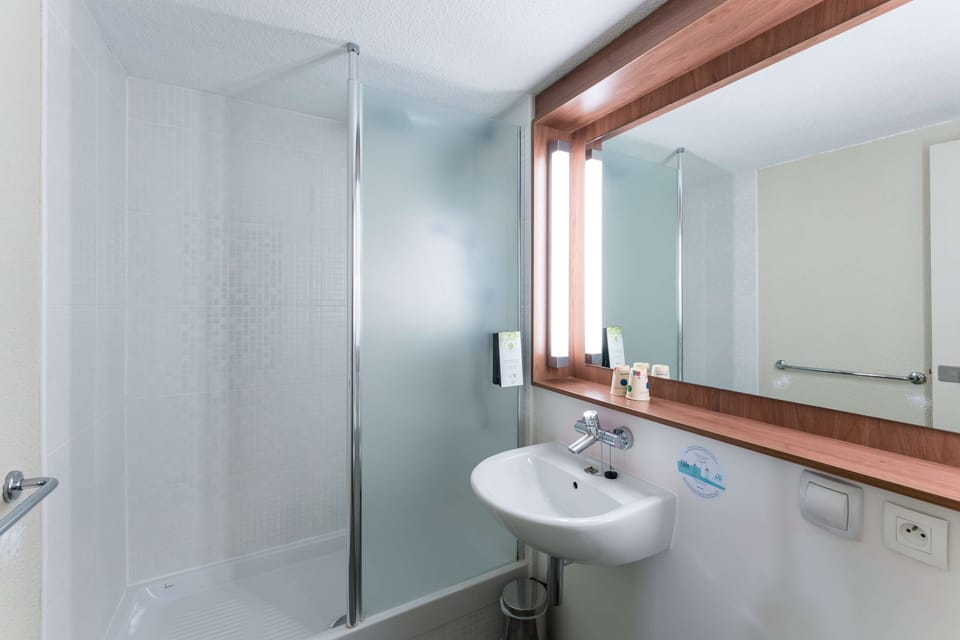 Eco-friendly toiletries, hair dryer, towels