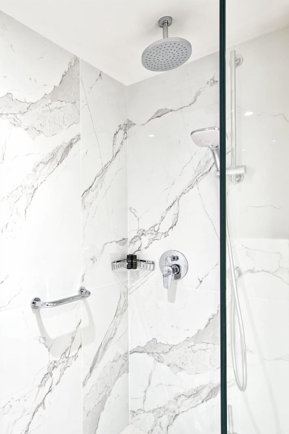Superior Double Room, Sea View | Bathroom shower
